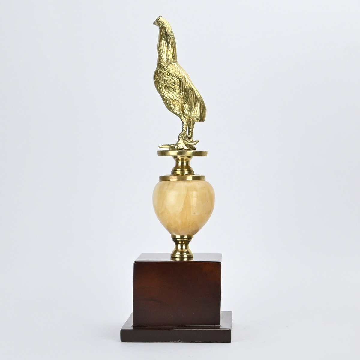 Trofeo de bronce en base de madera